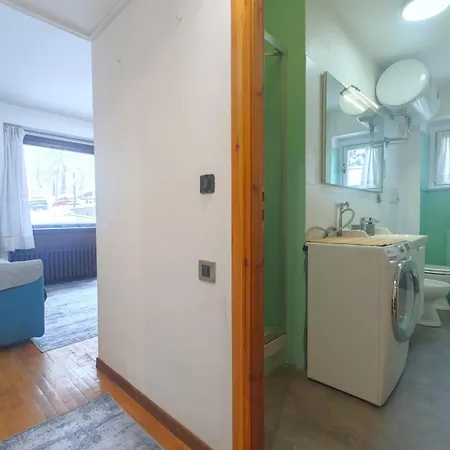 Hostdomus - Lift - Next To The Slopes アパート Borgata Sestriere